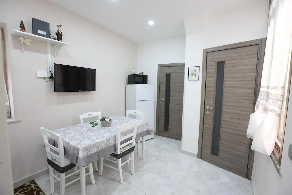 Casa Vacanza Da Reginella Naples Apartment
